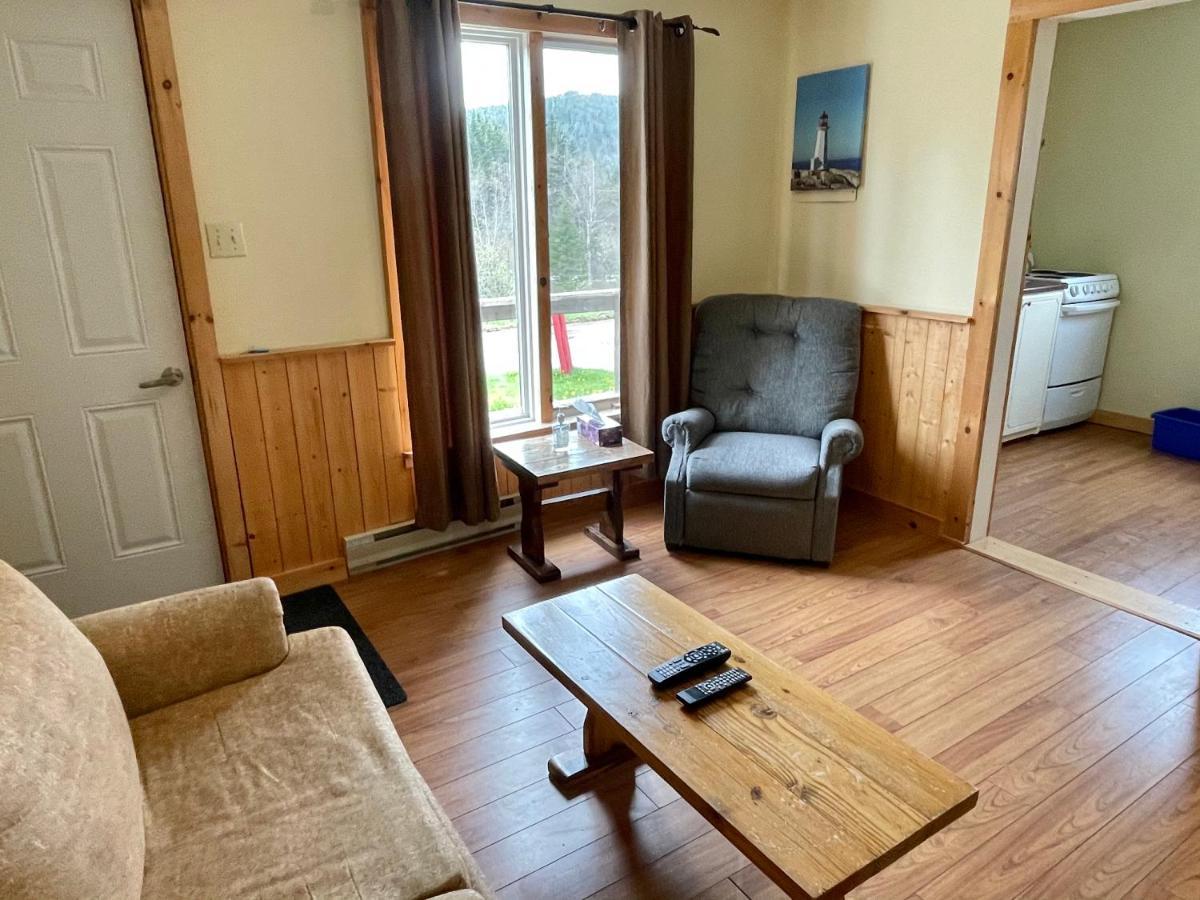 Bonne Bay Cottages Bonne Bay Pond Экстерьер фото