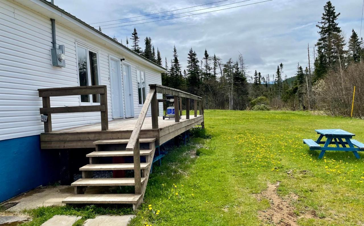 Bonne Bay Cottages Bonne Bay Pond Экстерьер фото