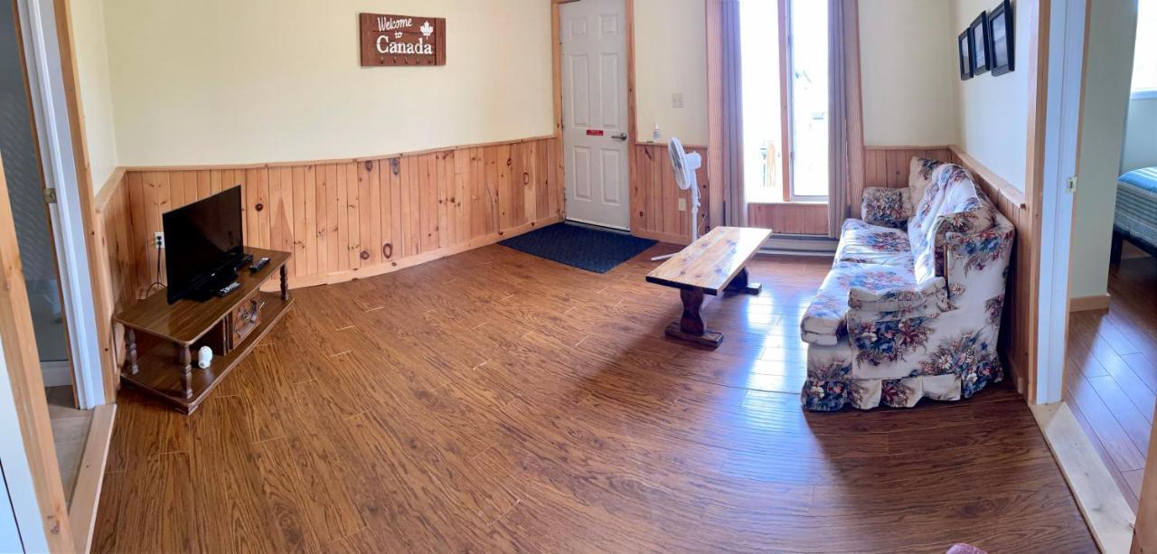 Bonne Bay Cottages Bonne Bay Pond Экстерьер фото