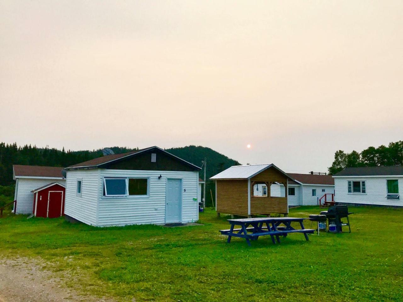 Bonne Bay Cottages Bonne Bay Pond Экстерьер фото