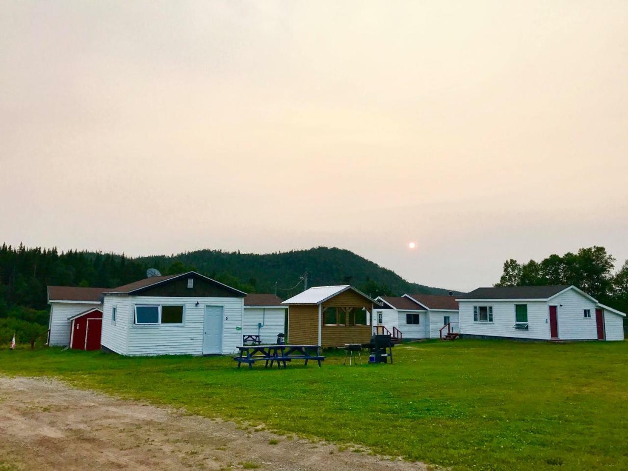 Bonne Bay Cottages Bonne Bay Pond Экстерьер фото